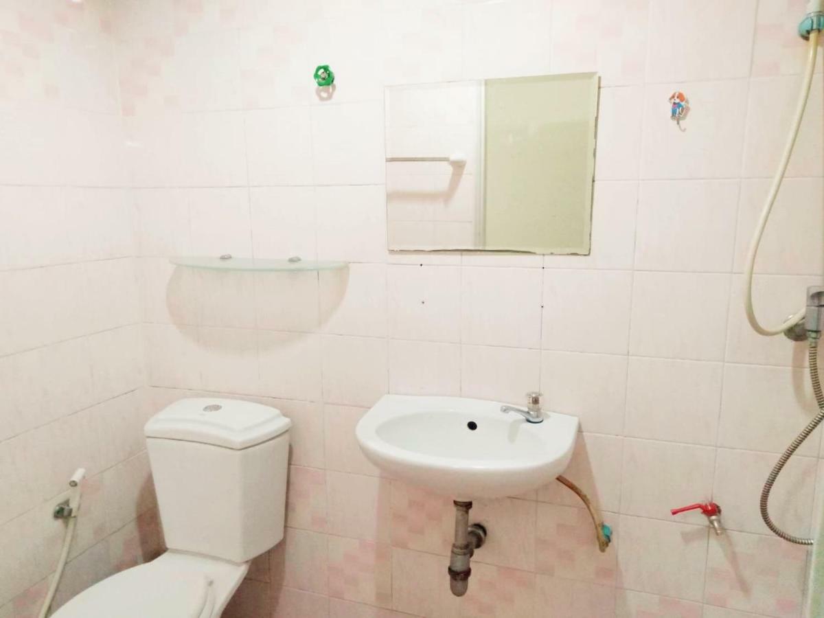 Cathay Guesthouse Hat Yai Exterior foto
